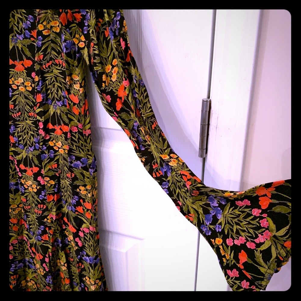 OLD NAVY floral print with gold, pink and purple